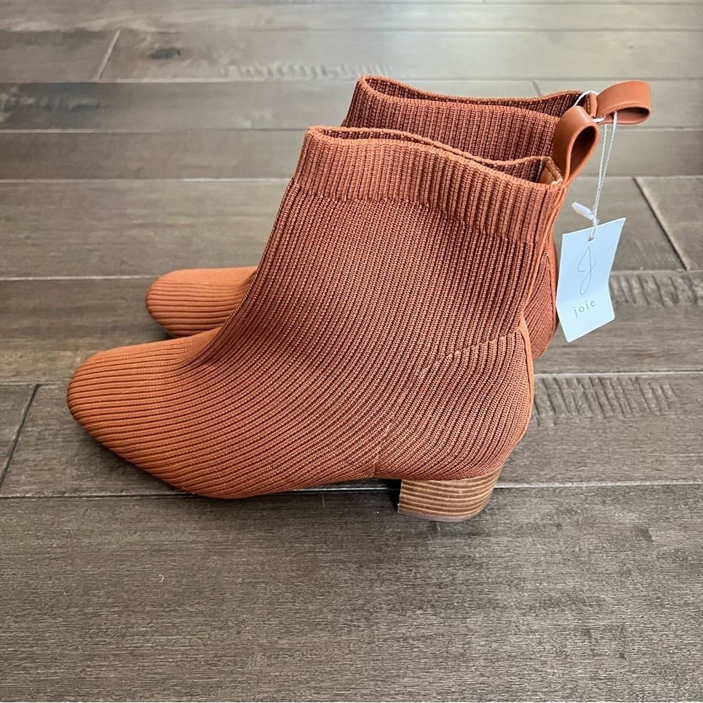 Joie Neely Block Heel Pull On Shoes Knit 7.5 Sock-ribbed Booties Ankle Boots